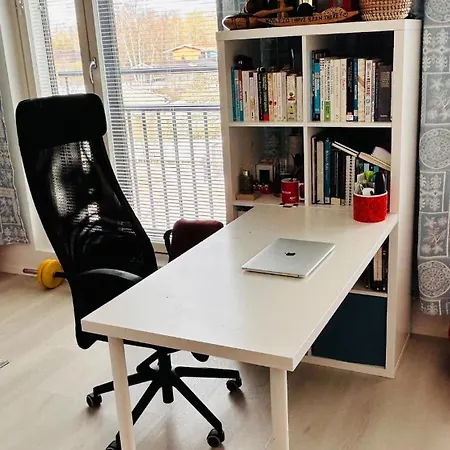 Modern Nest In Great Location 아파트