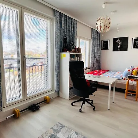 Modern Nest In Great Location