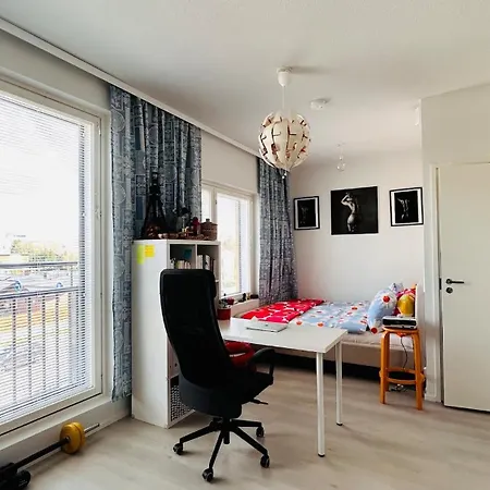 Modern Nest In Great Location 아파트